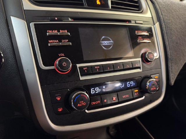 Used 2017 Nissan Altima 2.5 SV FWD image 13