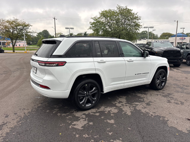 New 2027 Jeep Grand Cherokee Limited AWD/4WD image 30