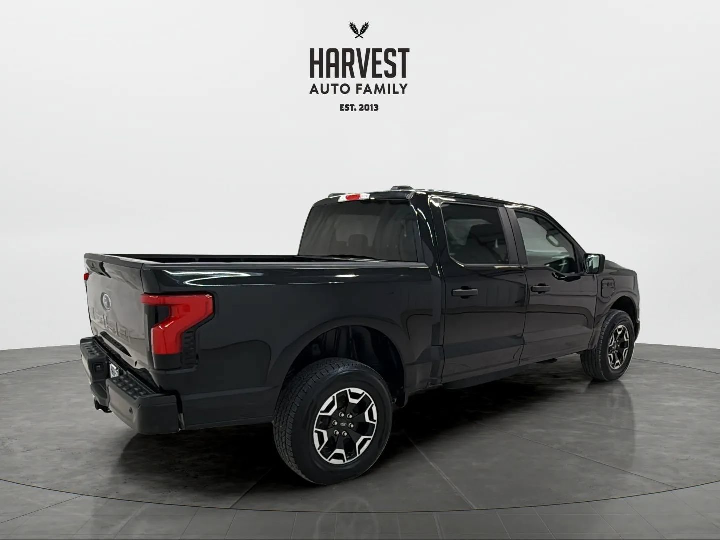 Used 2022 Ford F150 Lightning Pro AWD/4WD image 7