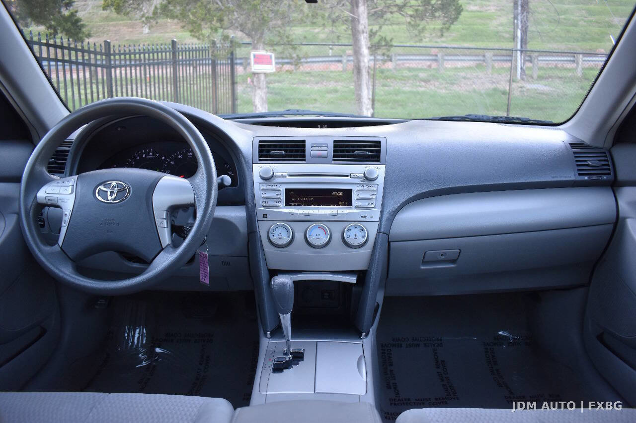 Used 2011 Toyota Camry LE w/ LE Extra-Value Pkg FWD image 17