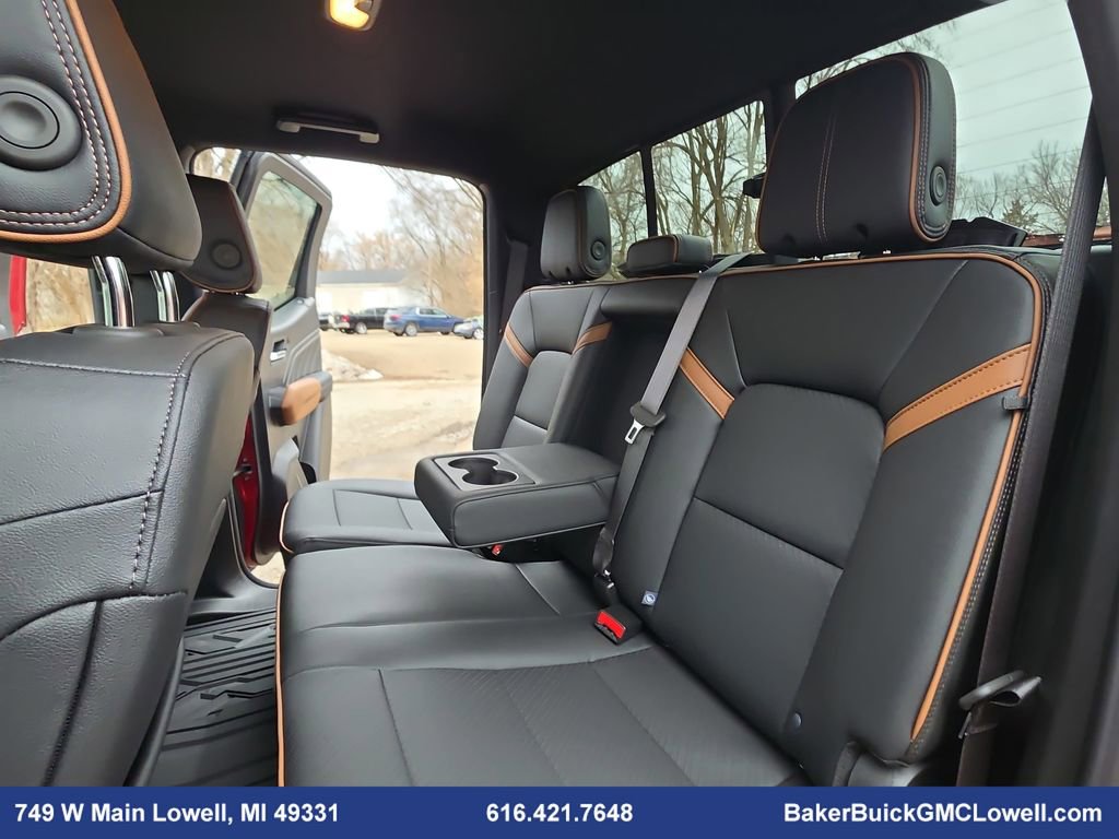 Used 2025 GMC Canyon AT4 w/ Nightfall Edition image 13