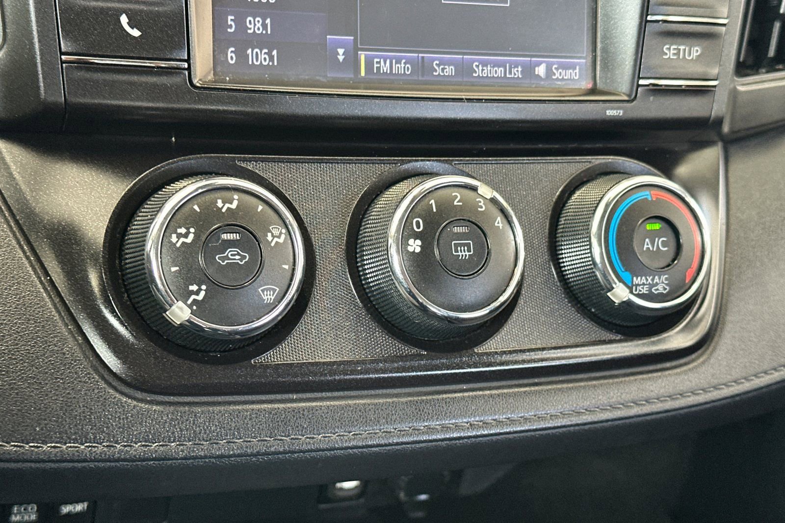 Used 2017 Toyota RAV4 LE w/ All Weather Liner Package FWD image 20