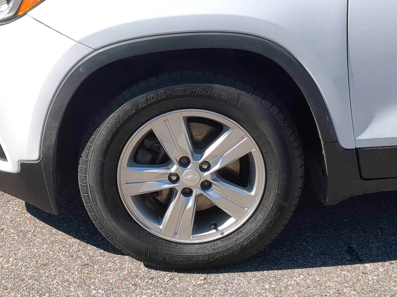 Used 2020 Chevrolet Trax LT image 16