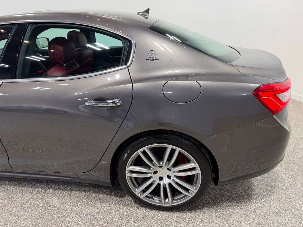 Used 2016 Maserati Ghibli S Q4 AWD/4WD image 19