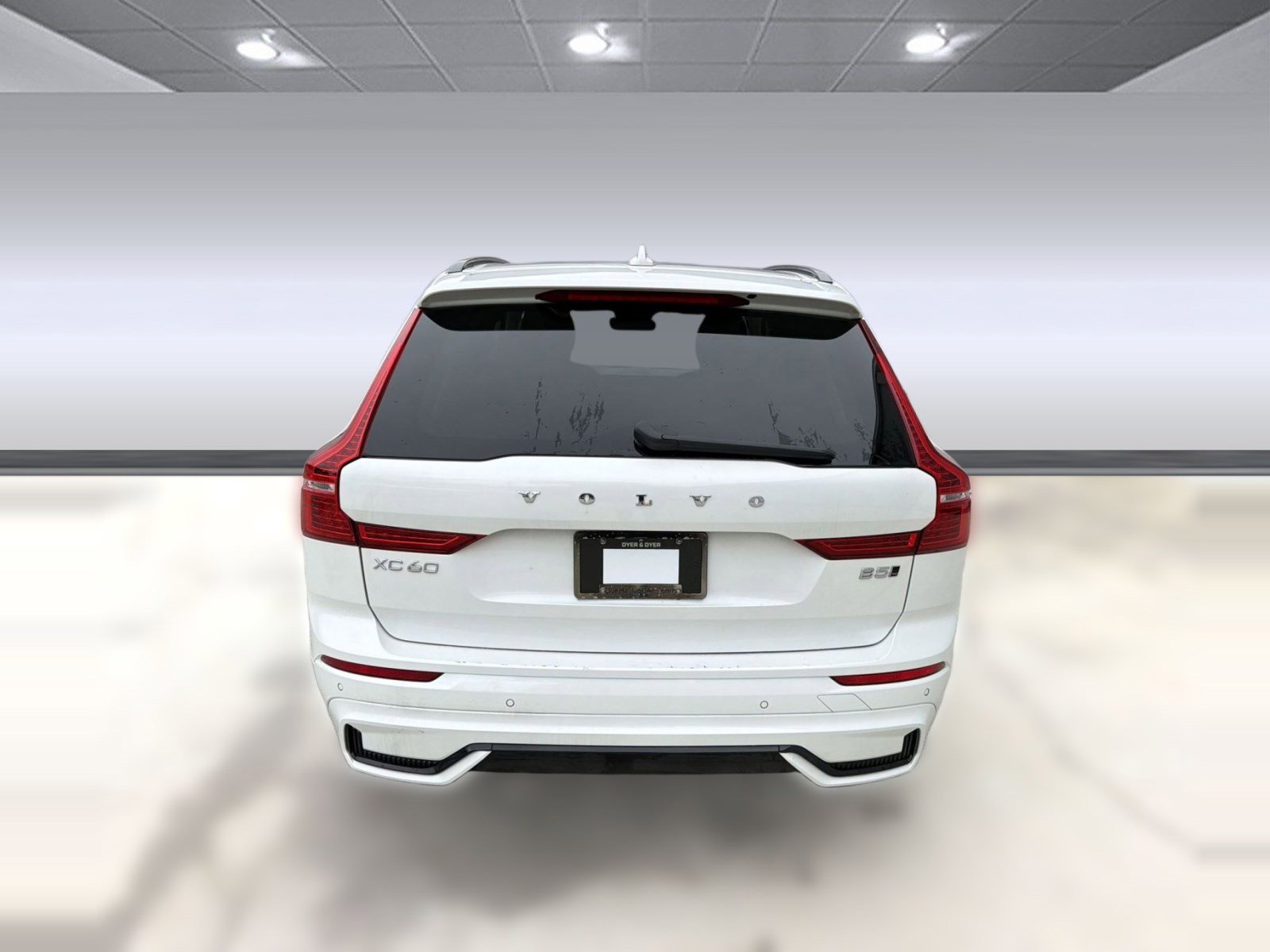 Certified 2025 Volvo XC60 B5 Plus image 10