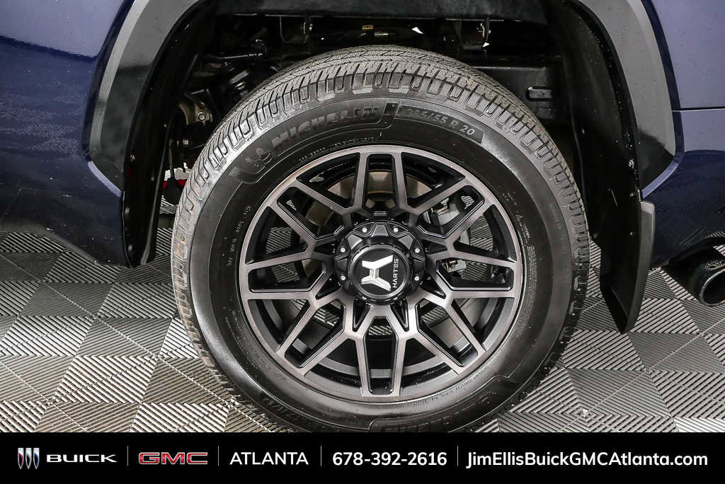 Used 2024 Toyota Tundra Platinum AWD/4WD image 34