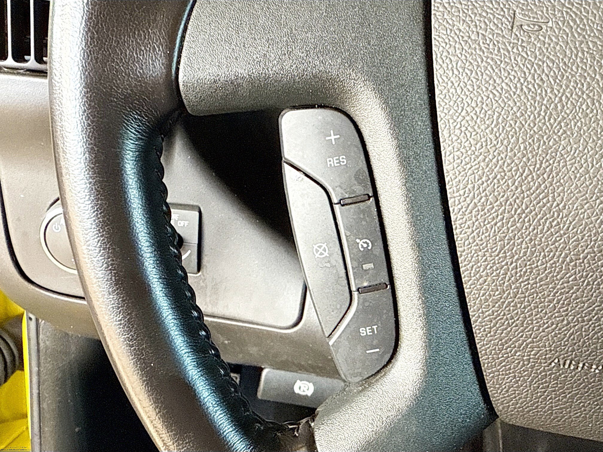 Used 2023 Chevrolet Express 2500 w/ Driver Convenience Package image 14