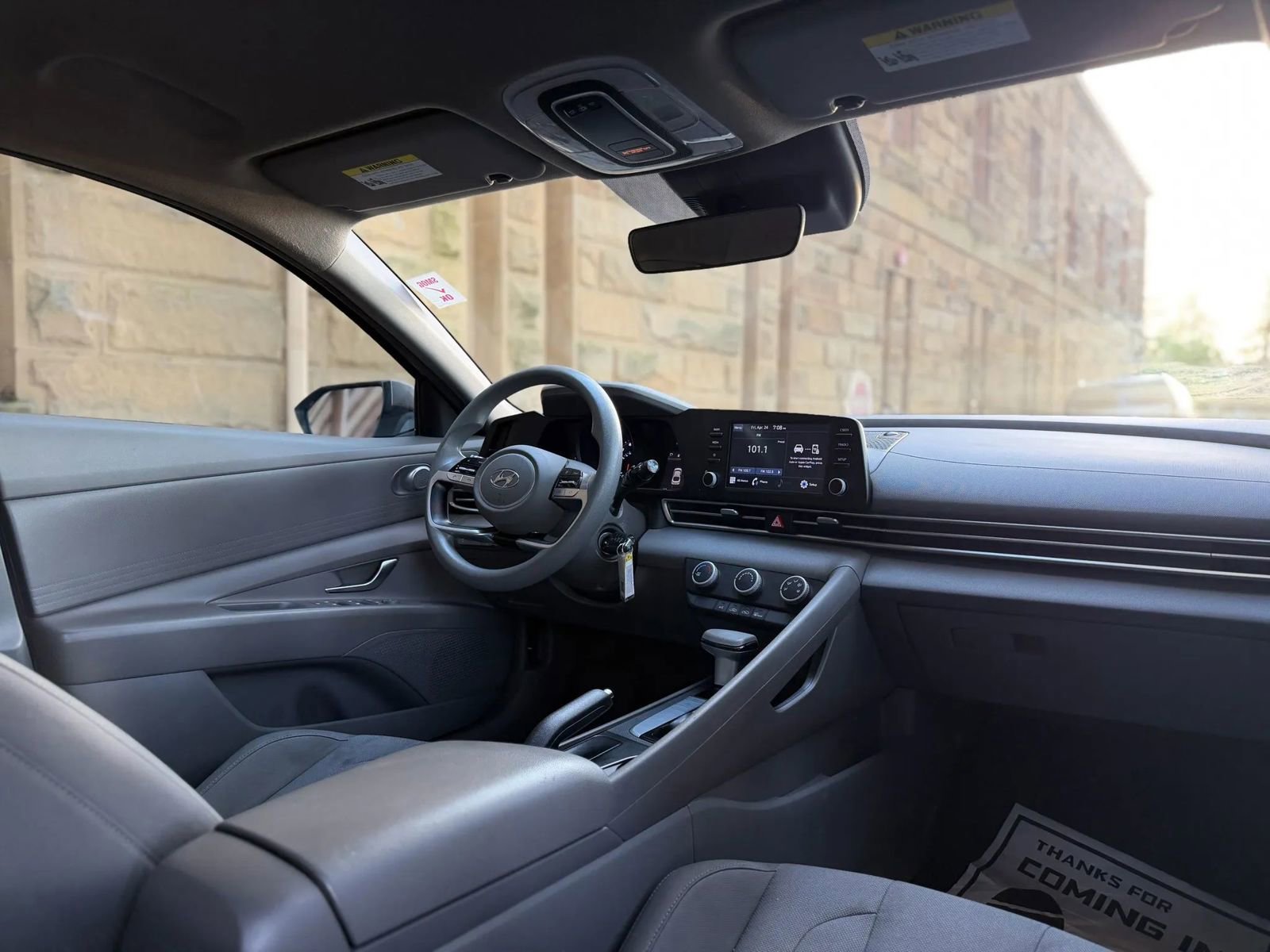 Used 2021 Hyundai Elantra SE FWD image 11