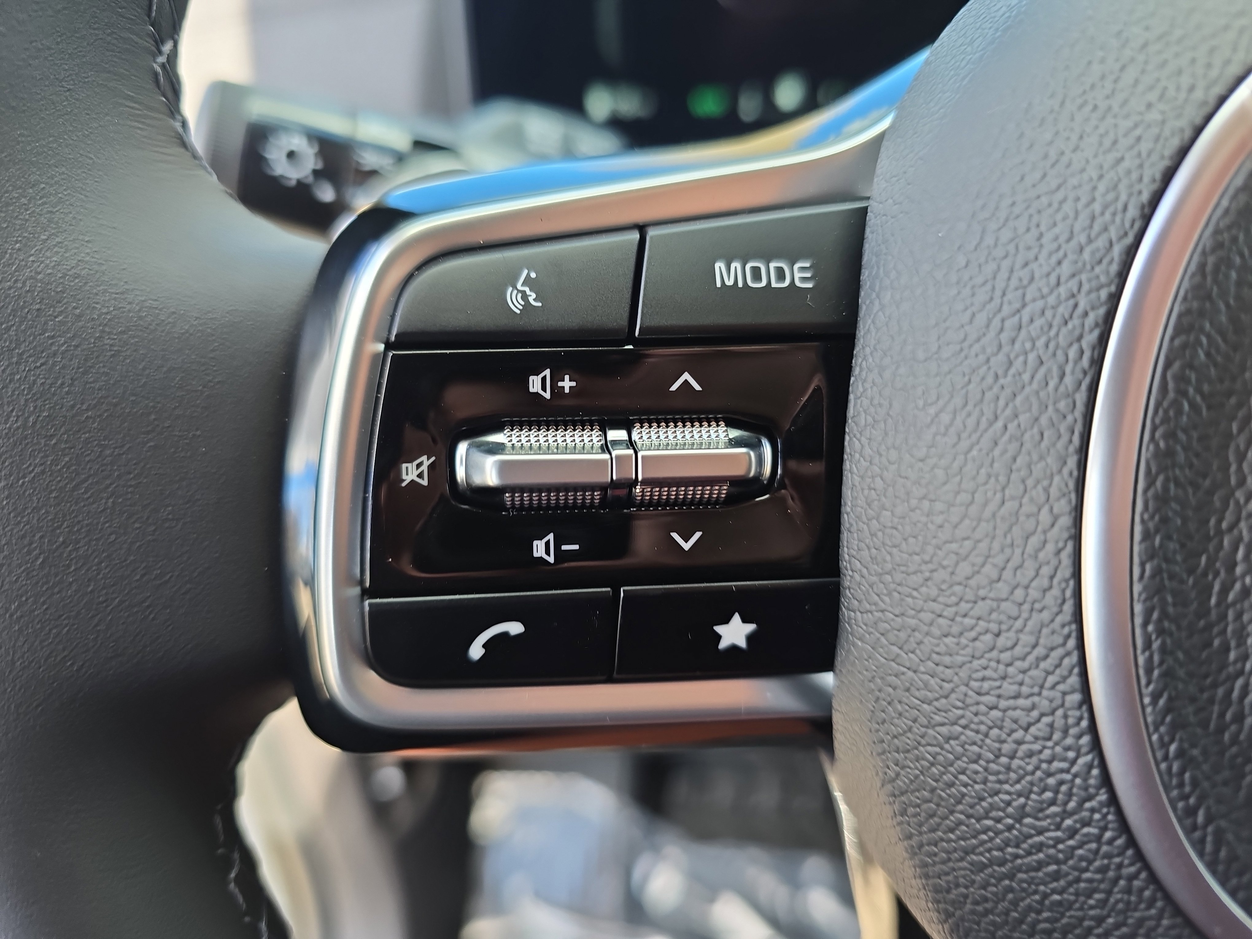 New 2026 Kia Carnival SX Prestige image 19