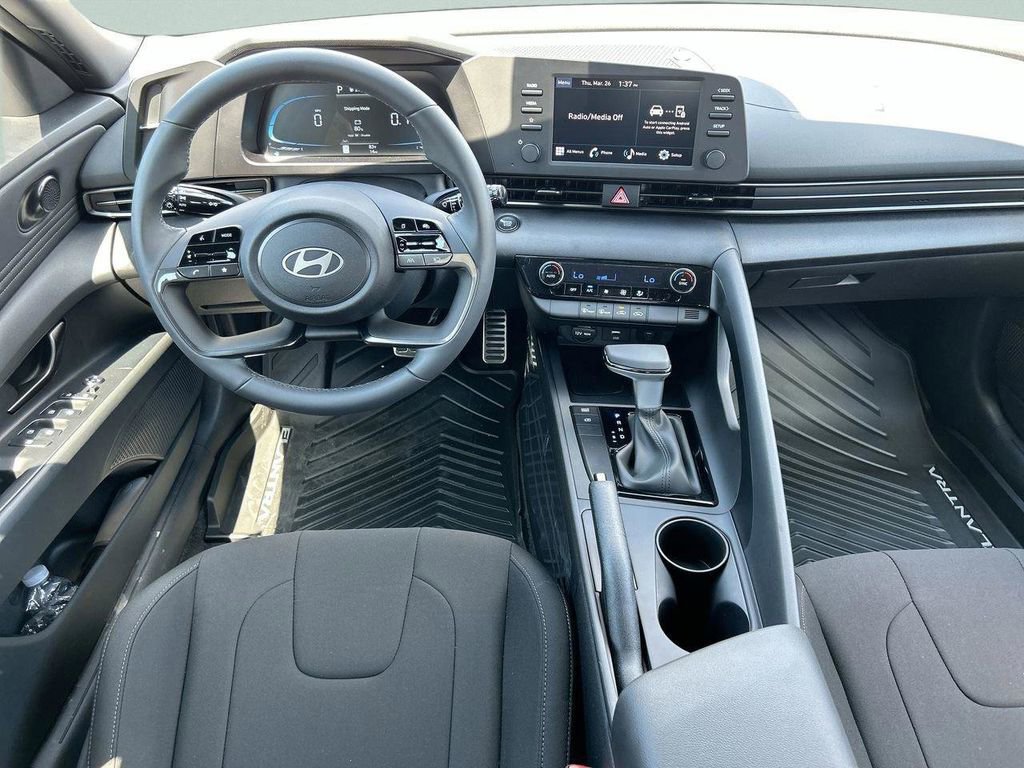 New 2026 Hyundai Elantra Sport image 18