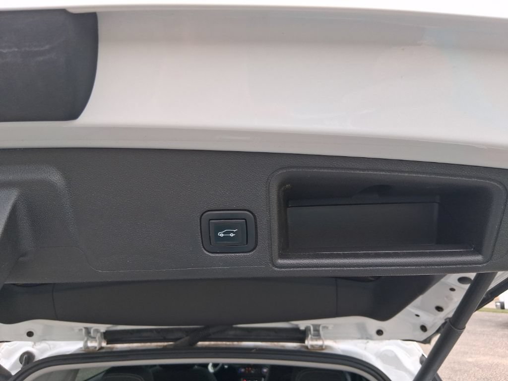 Used 2022 GMC Terrain SLE w/ Driver Convenience Package AWD/4WD image 21