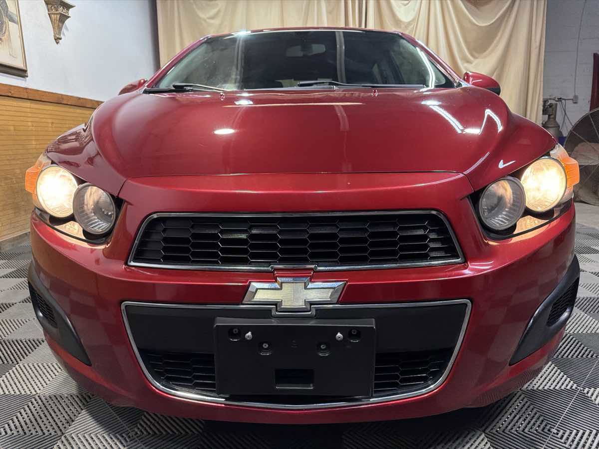 Used 2014 Chevrolet Sonic LT image 3
