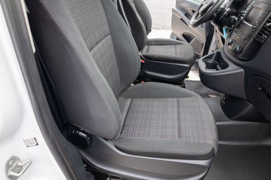 Used 2018 Mercedes-Benz Metris image 11