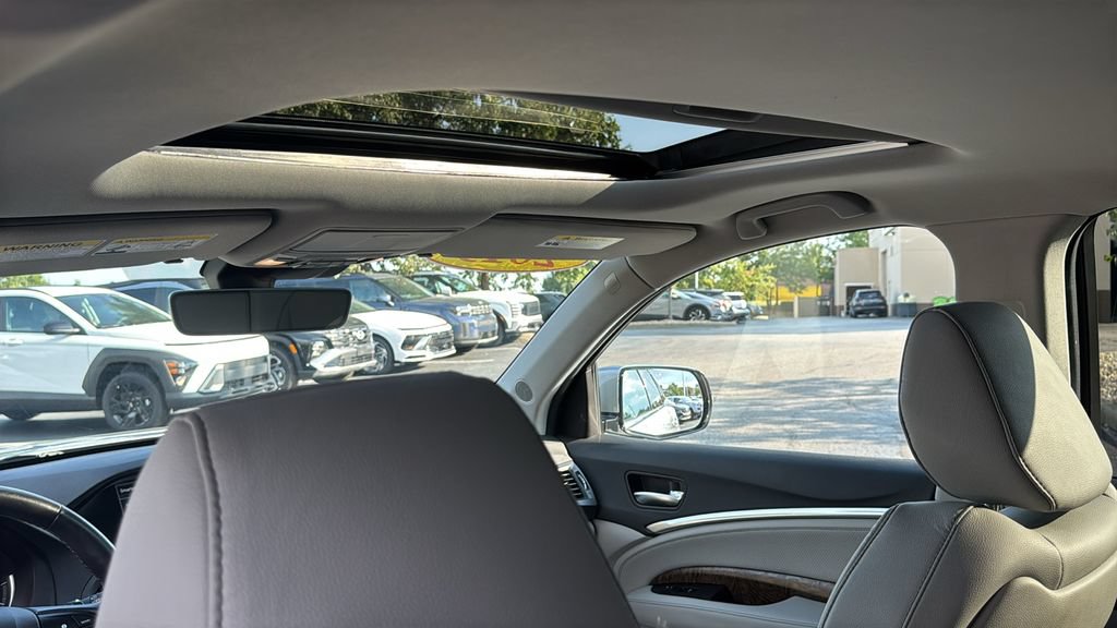 Used 2019 Acura MDX w/ Technology Package AWD/4WD image 32