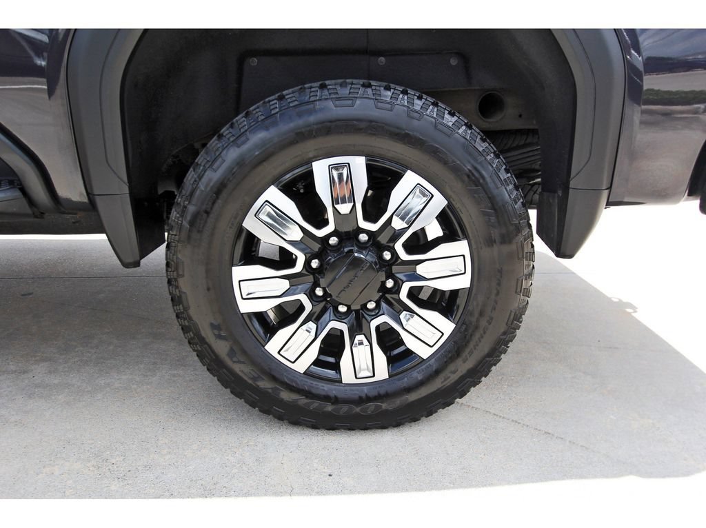 Used 2025 GMC Sierra 2500 Denali w/ Denali Reserve Package AWD/4WD image 30