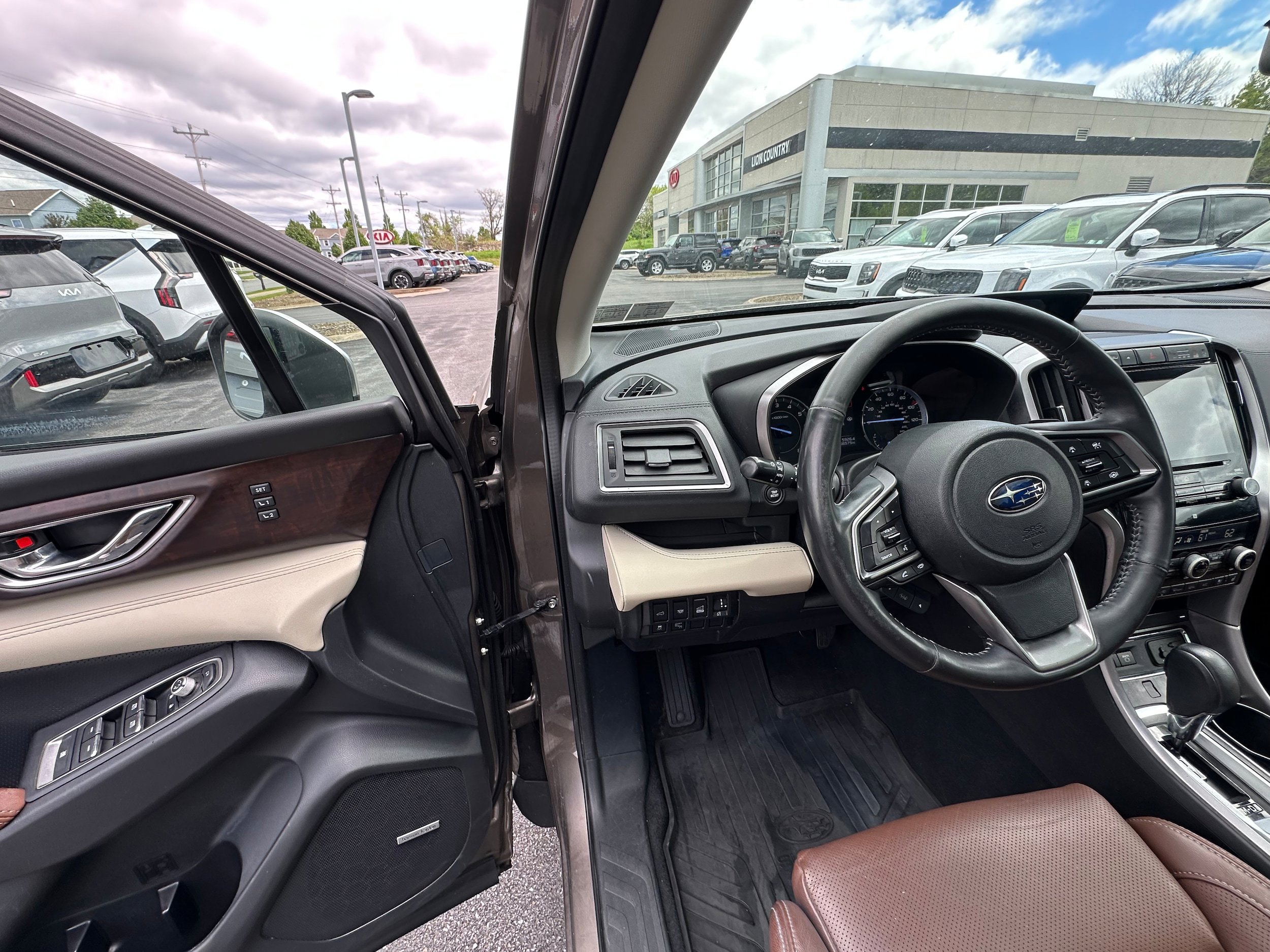 Used 2021 Subaru Ascent Touring w/ Popular Package #2A AWD/4WD image 29