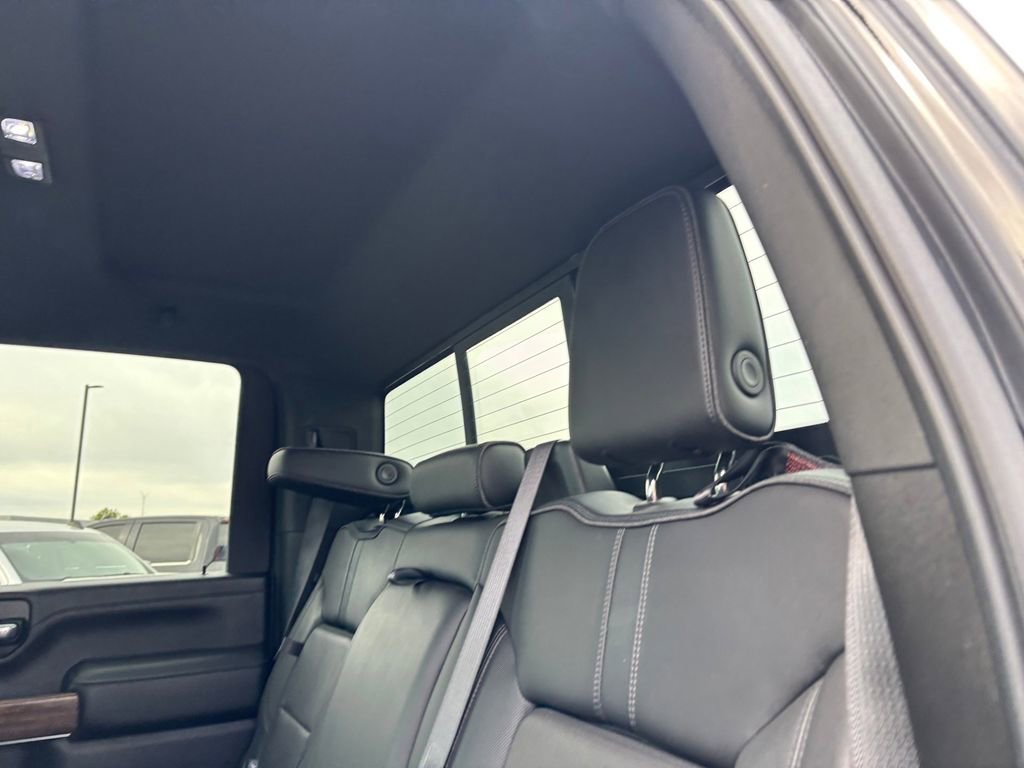 Used 2020 Chevrolet Silverado 2500 High Country image 28