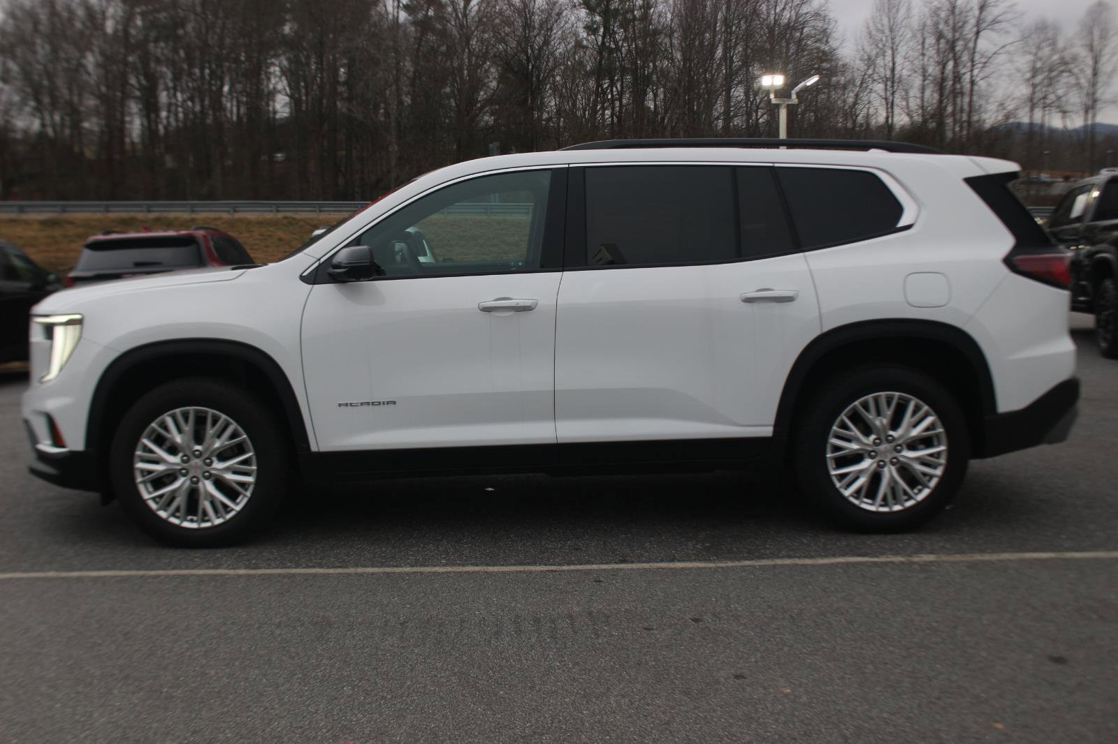 New 2025 GMC Acadia Elevation w/ Elevation Premium Package image 5