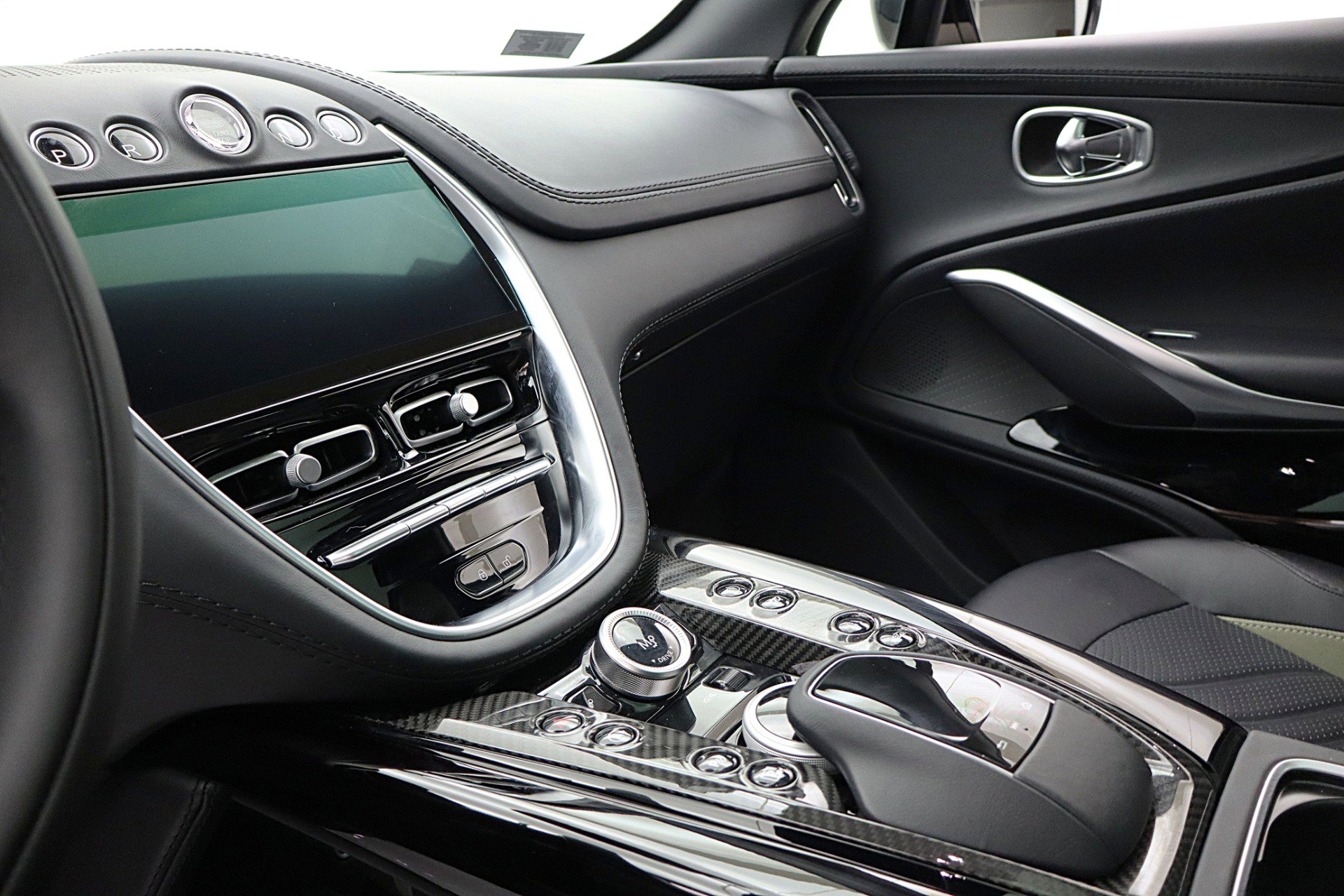 Used 2023 Aston Martin DBX 707 image 46