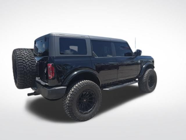 Used 2025 Ford Bronco Outer Banks AWD/4WD image 3