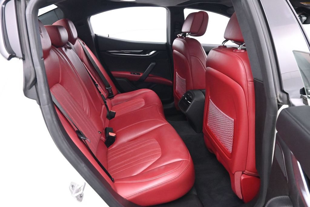 Used 2022 Maserati Ghibli Modena RWD image 33