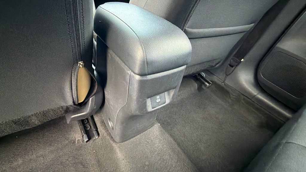 Used 2023 Nissan Versa SV image 17