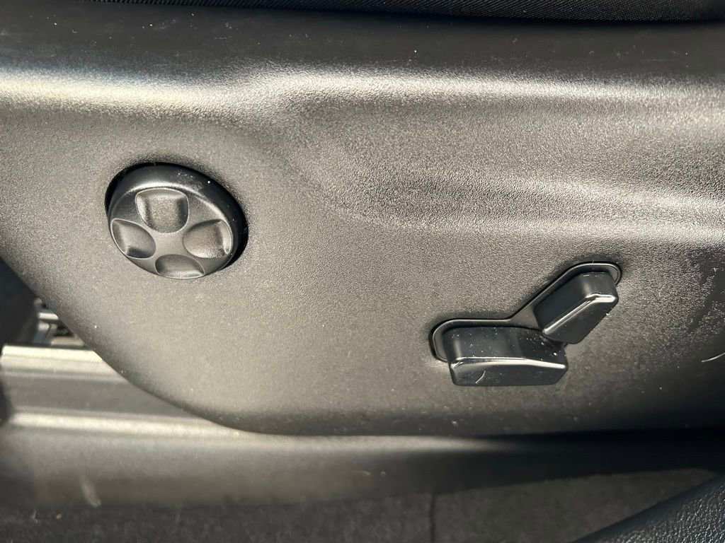 Used 2019 Jeep Grand Cherokee Limited image 26