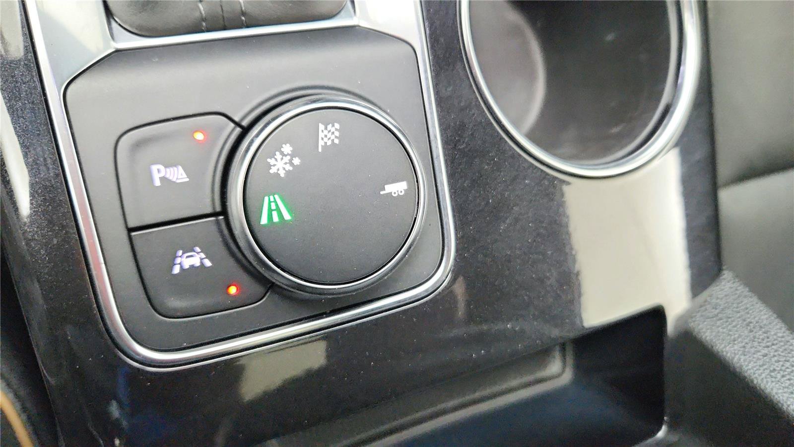 Used 2024 Chevrolet Blazer Premier w/ Driver Confidence II Package FWD image 27
