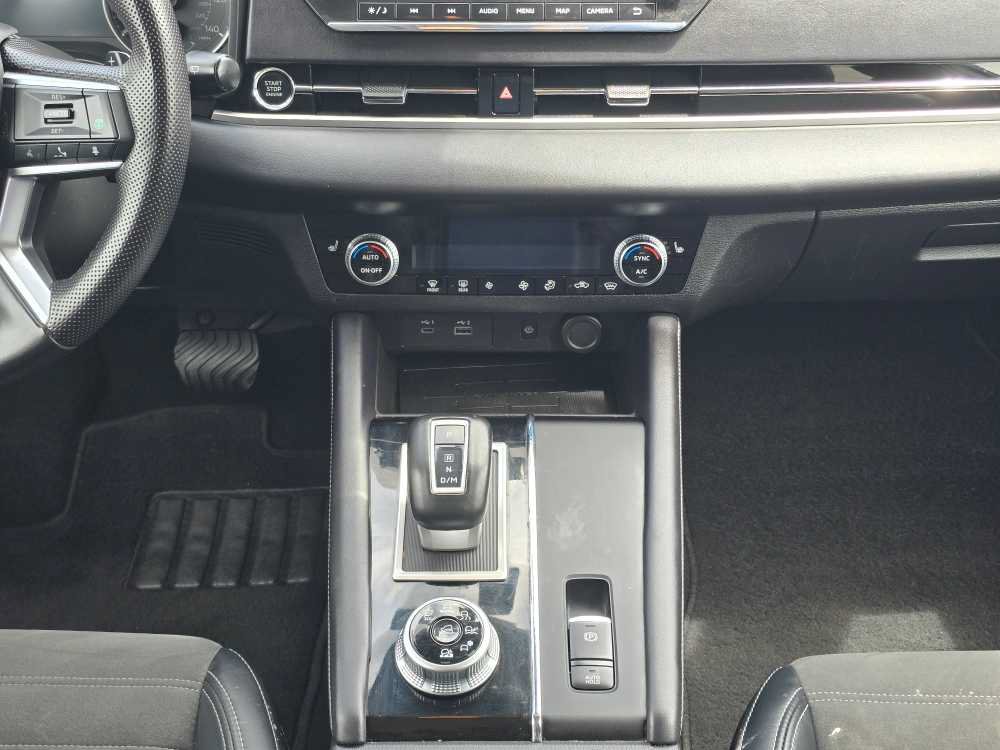 Used 2024 Mitsubishi Outlander SE AWD/4WD image 13