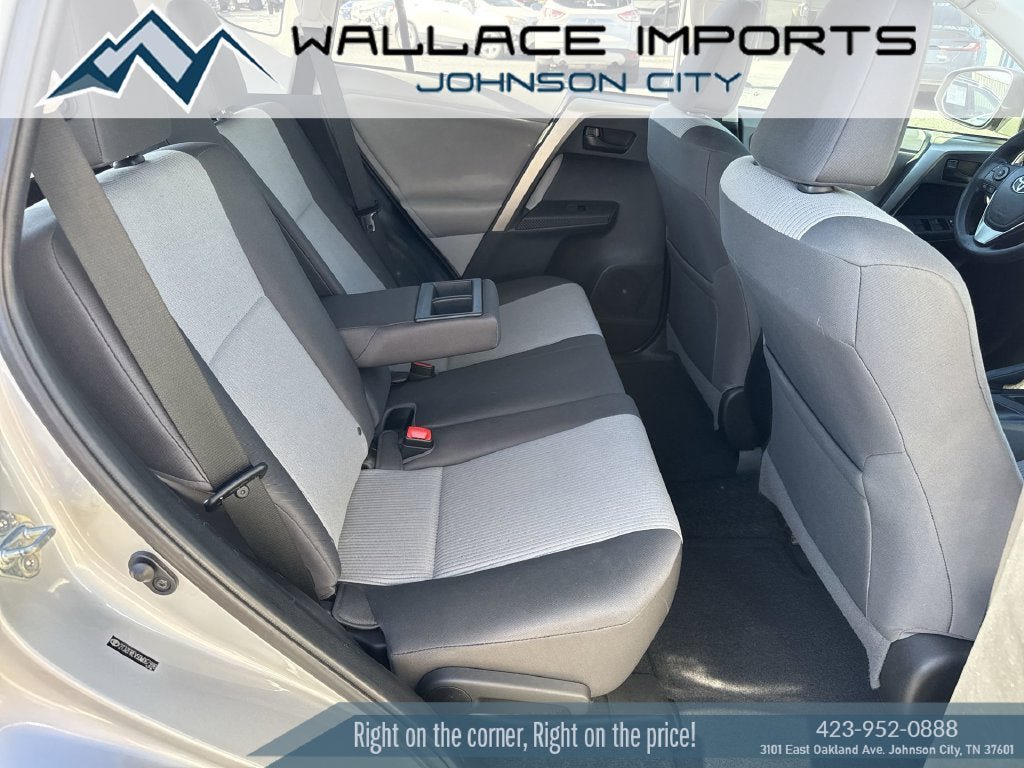 Used 2013 Toyota RAV4 LE FWD image 38