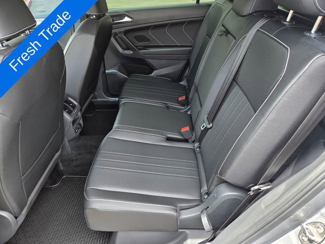 Certified 2023 Volkswagen Tiguan SE R-Line image 13