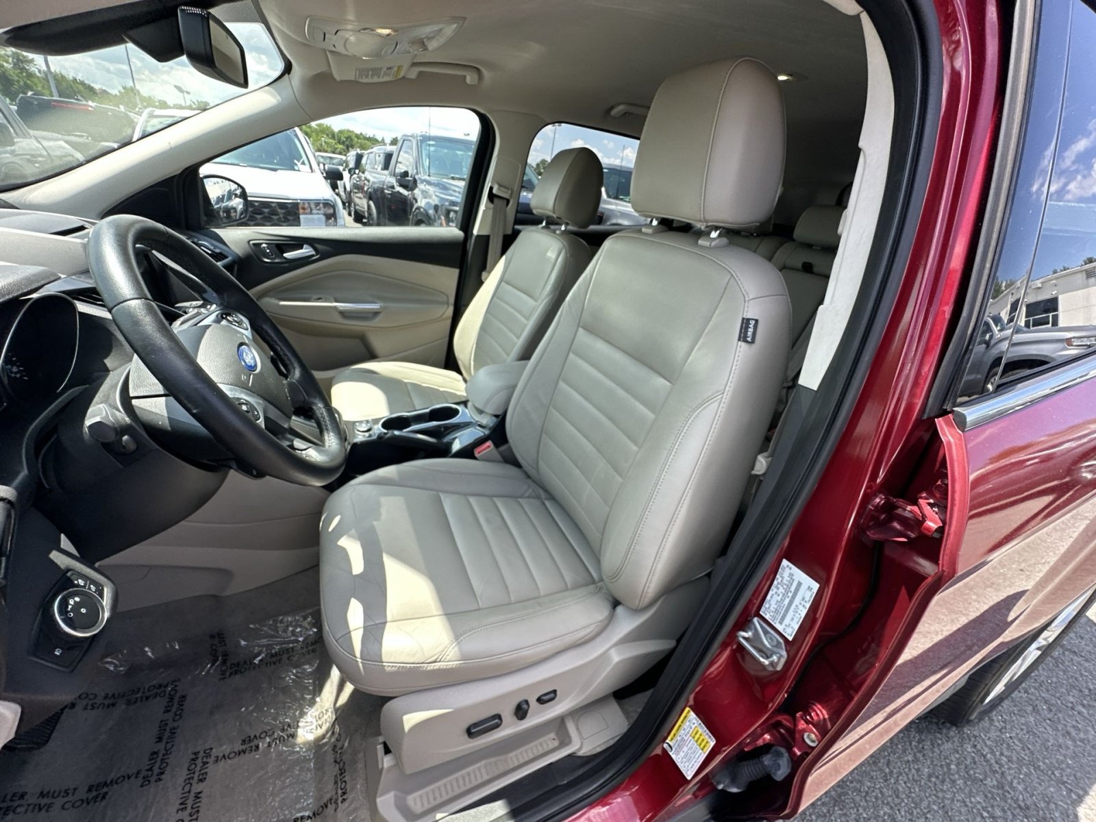 Used 2015 Ford Escape Titanium AWD/4WD image 21
