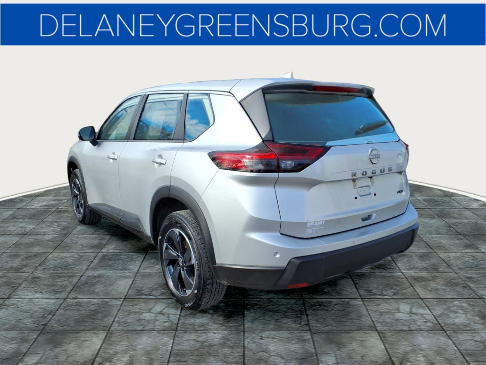 Used 2025 Nissan Rogue SV image 5