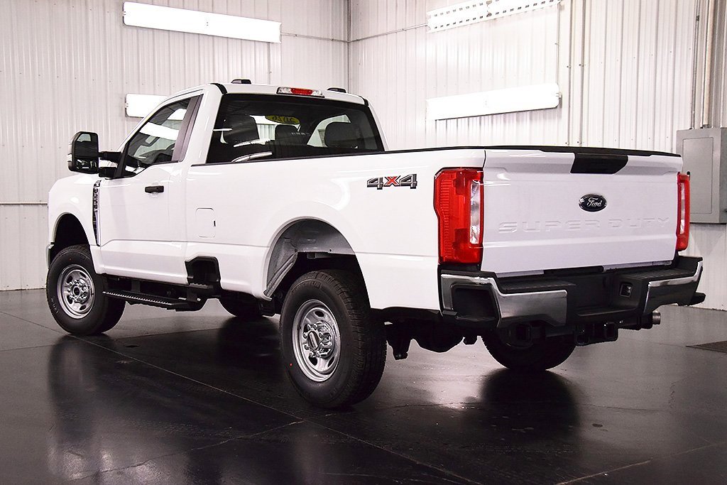 New 2026 Ford F250 XL w/ XL Chrome Package image 5