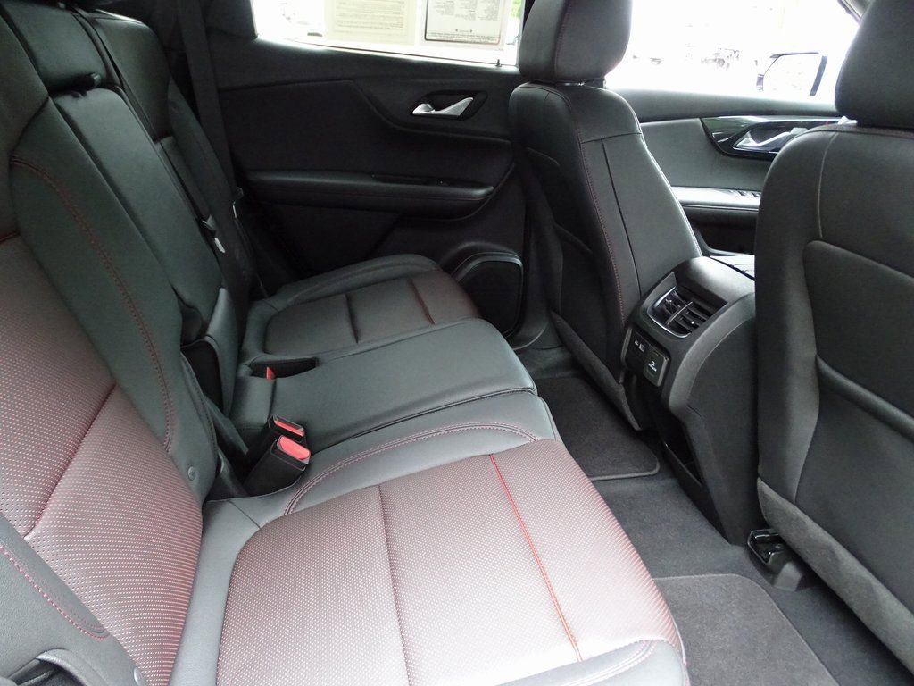 Used 2022 Chevrolet Blazer RS image 12