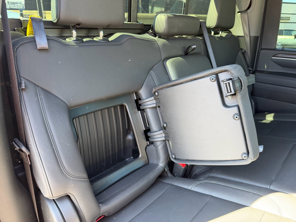 Used 2024 GMC Sierra 2500 SLT w/ SLT Premium Package image 18