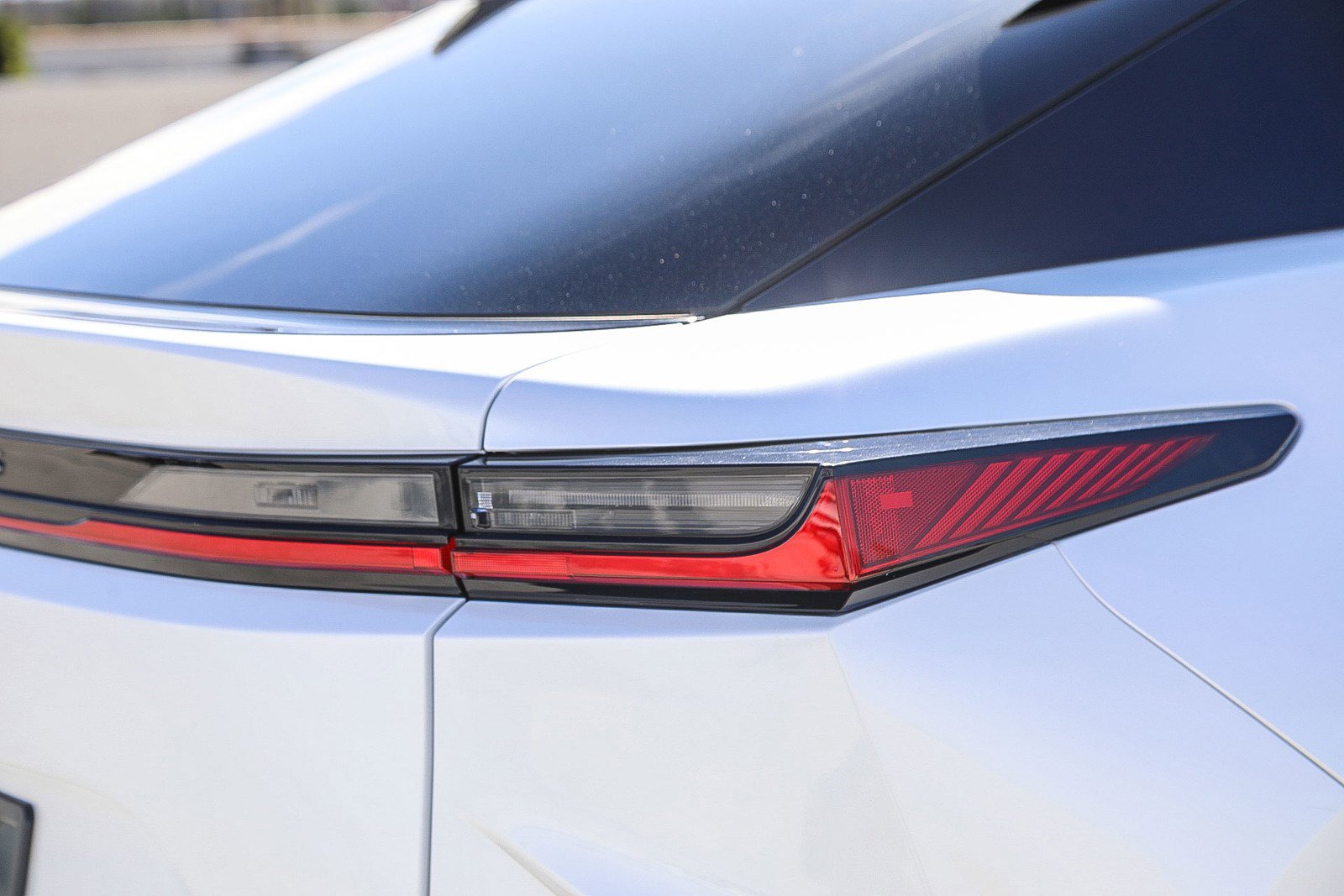 Used 2025 Lexus RZ 300e w/ Accessory Package (2T) image 9