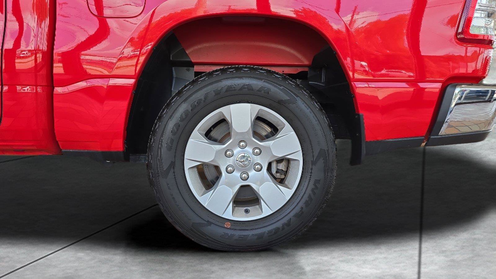 Used 2024 RAM 1500 Big Horn AWD/4WD image 29