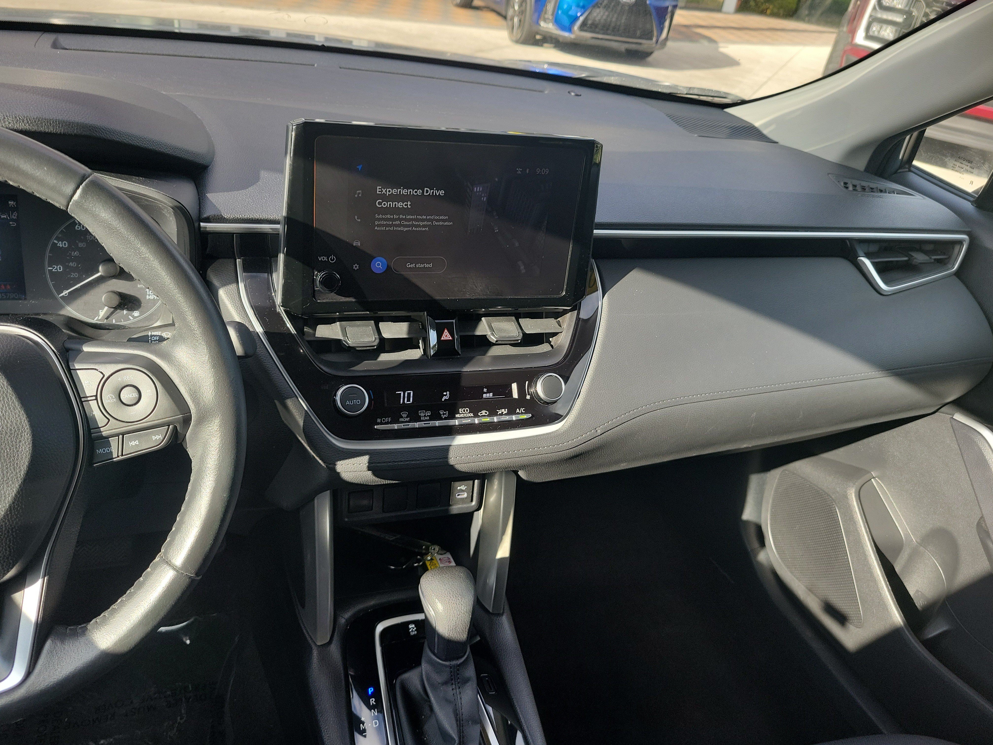 Used 2023 Toyota Corolla Cross LE FWD image 18