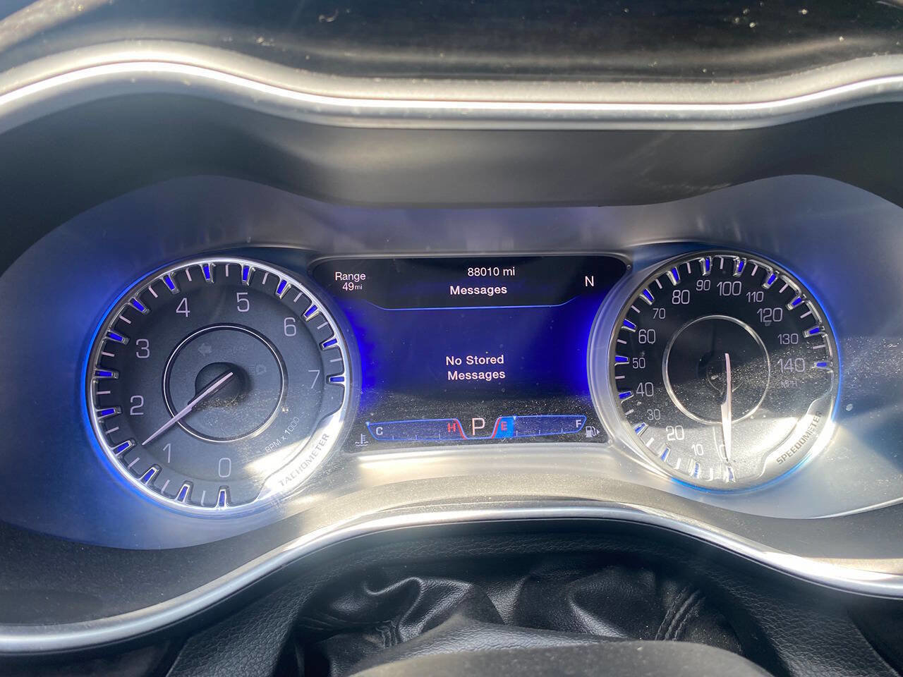 Used 2015 Chrysler 200 C image 3