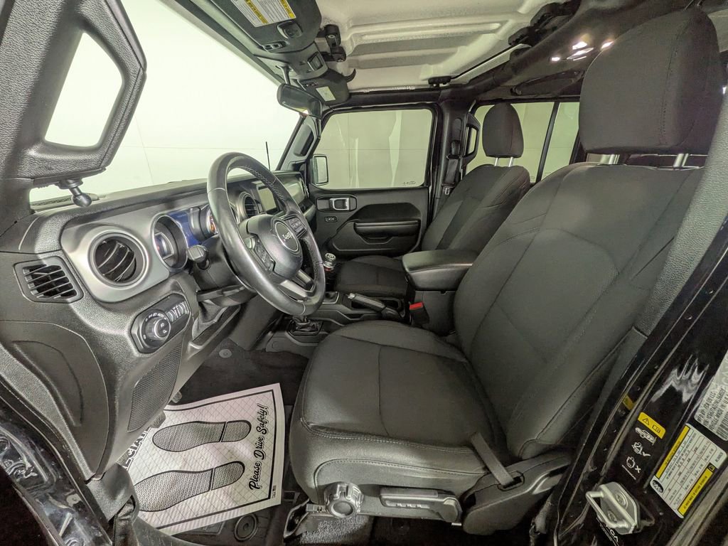 Used 2021 Jeep Gladiator Willys image 17