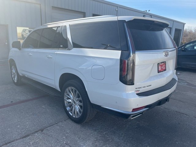 Used 2021 Cadillac Escalade ESV Premium Luxury image 6
