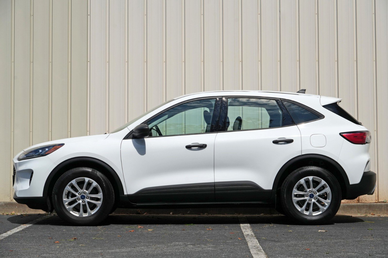 Used 2022 Ford Escape S AWD/4WD image 8