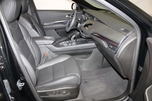 Certified 2023 Cadillac XT4 Luxury w/ Cold Weather Package image 12