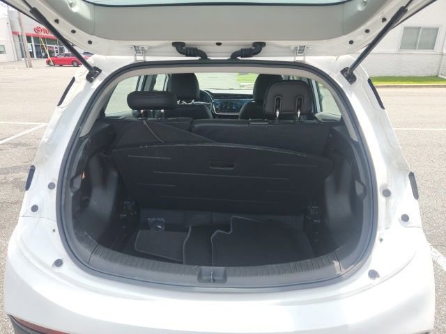 Used 2023 Chevrolet Bolt LT w/ Infotainment Package FWD image 14