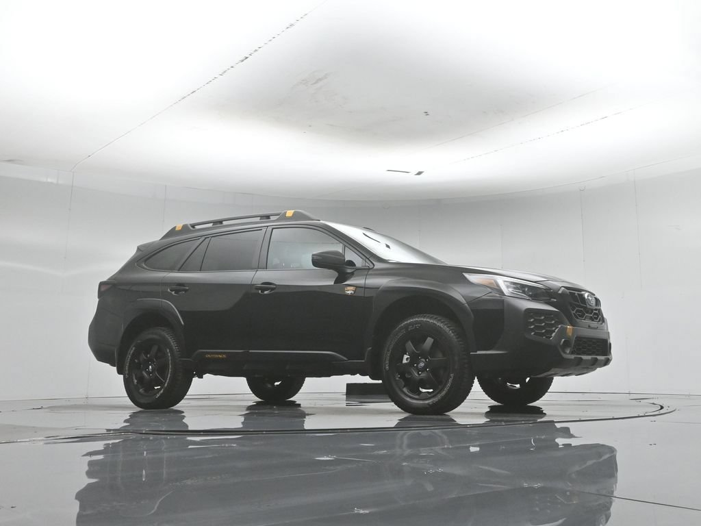 Used 2025 Subaru Outback Wilderness AWD/4WD image 4