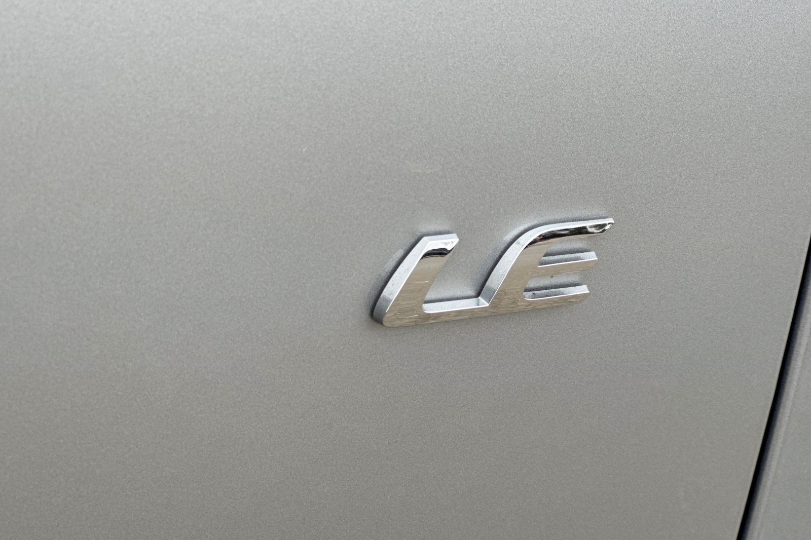 Used 2026 Toyota Corolla Cross LE FWD image 28