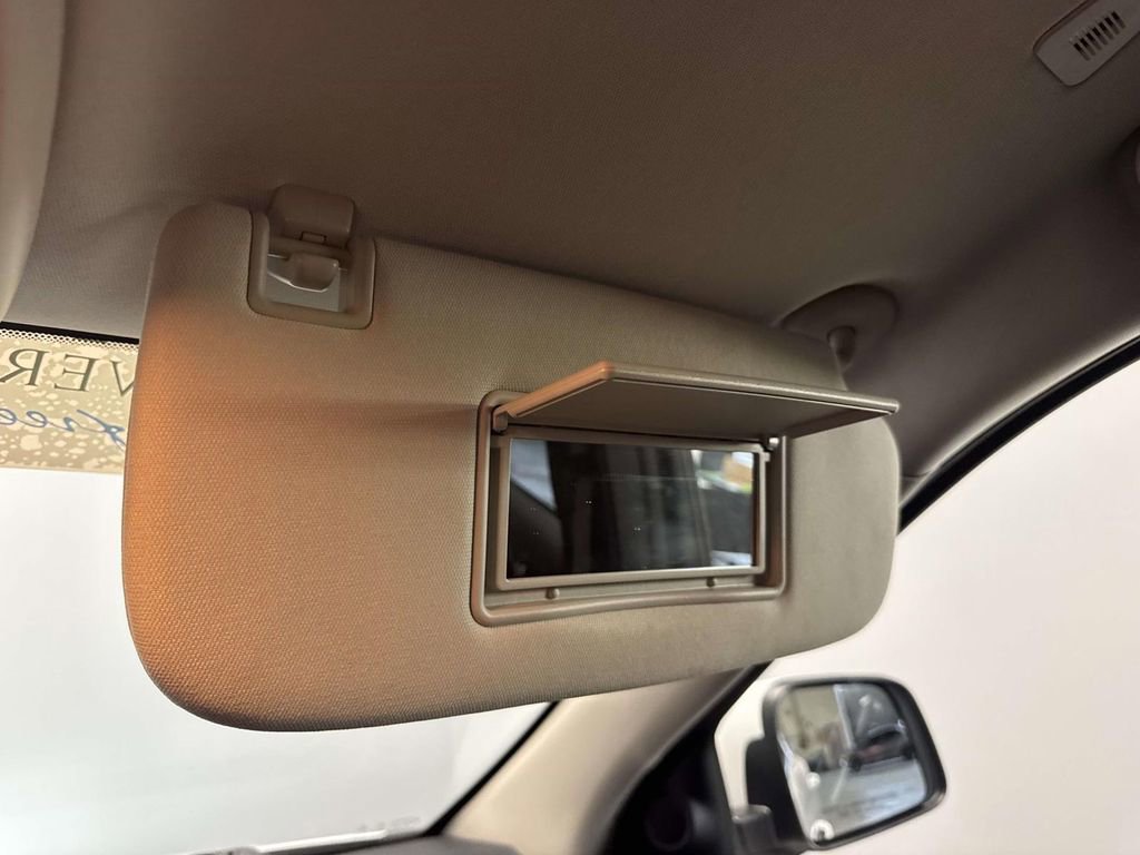 Used 2022 Dodge Durango SXT w/ Anodized Platinum Package image 30