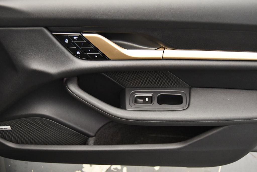 Certified 2025 Porsche Taycan 4S image 51