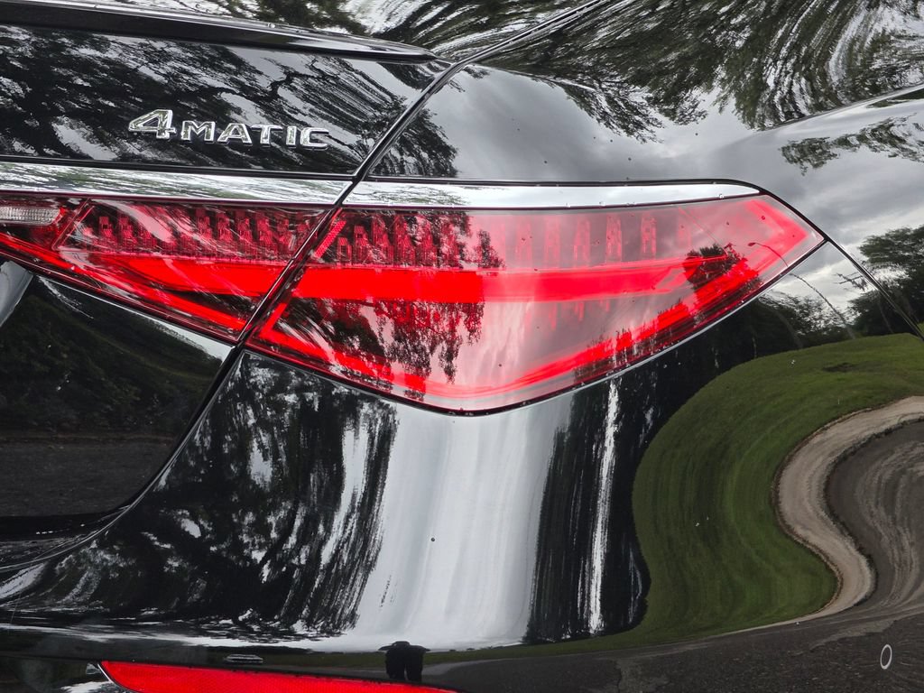 Used 2022 Mercedes-Benz S 580 4MATIC Sedan image 11